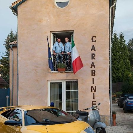 Casa Dei Carabinieri Hotel Merchweiler Exterior foto